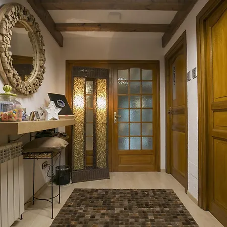 La Lluna Bed & Breakfast 4*